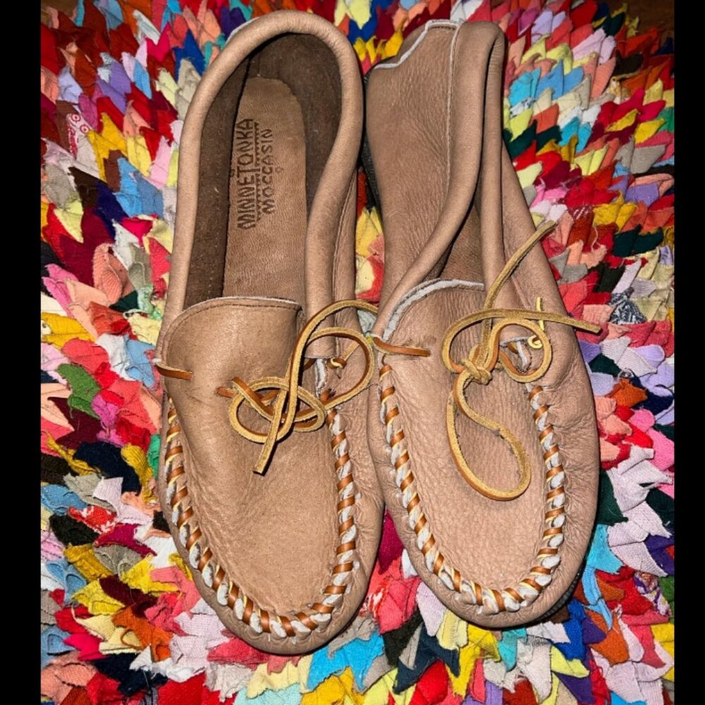 mens new Minnetonka loafers size 12 hard bottom rarely worn no box